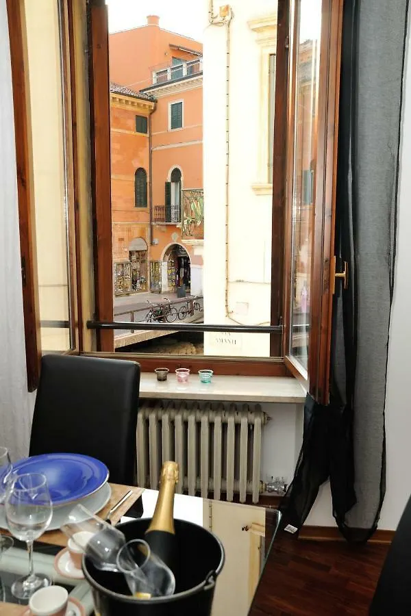 Amanti Due Apartments Verona